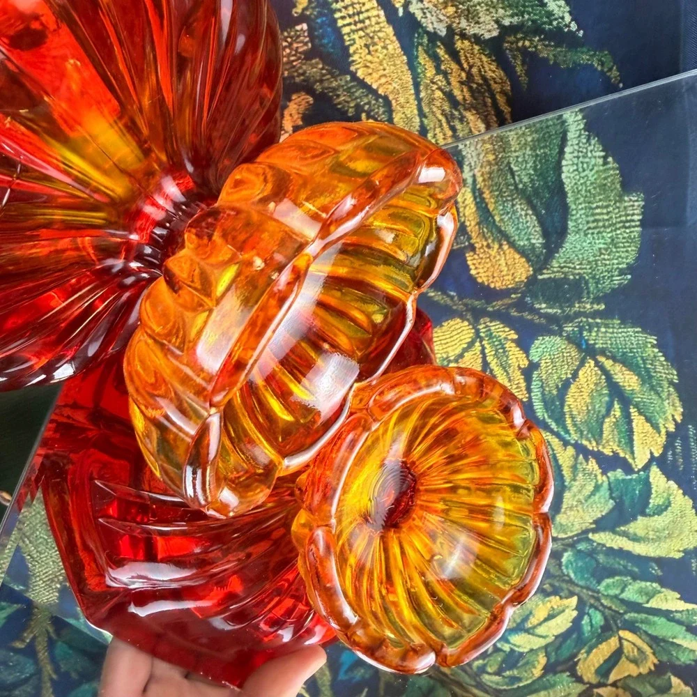 L.E. Smith Amberina Glass‎ Pedestal Bowl MCM Scalloped Ribbed Red Orange Vintage